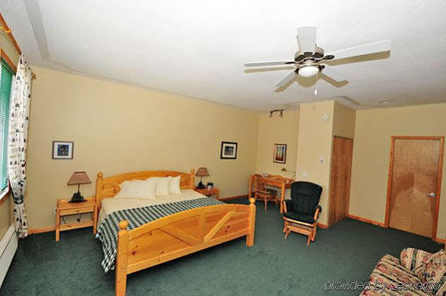 Aurora Inn Dawson City Dış mekan fotoğraf